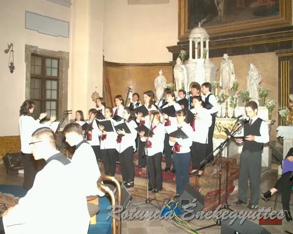 rotunda 2001 06 03