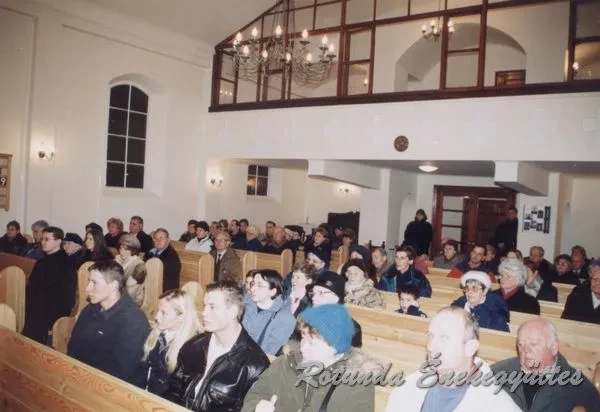 rotunda 2002 12 21